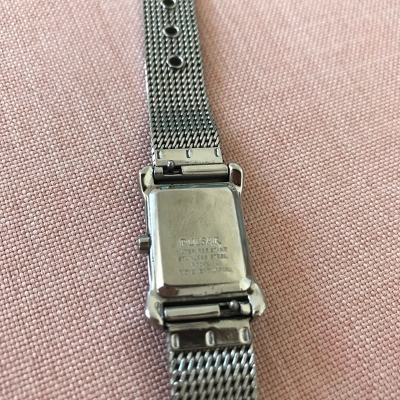 Elegant Pulsar watch - Picture 7 of 10